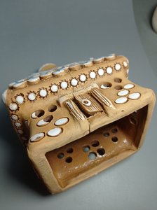 Весняна хатинка-аромалампа з великими квітами  (15 см) ціна зі знижкою 15% - зображення 2